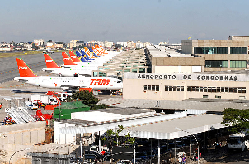 800px-Aeroporto_de_Congonhas_-_Aeronaves.jpg