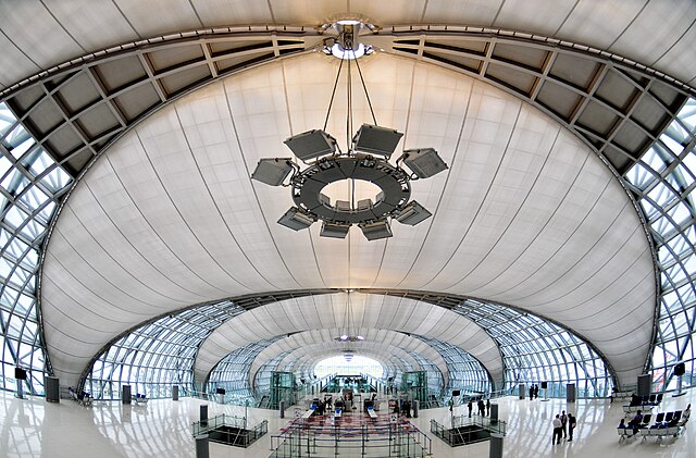 640px-Suvarnabhumi_Airport%2C_Bangkok%2C_Thailand_2.jpg
