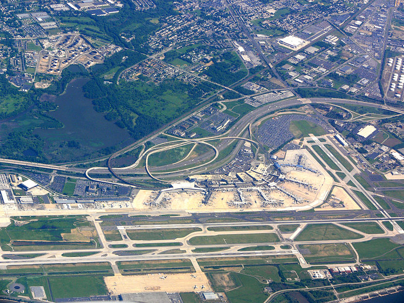 800px-Philadelphia_International_Airport.jpg